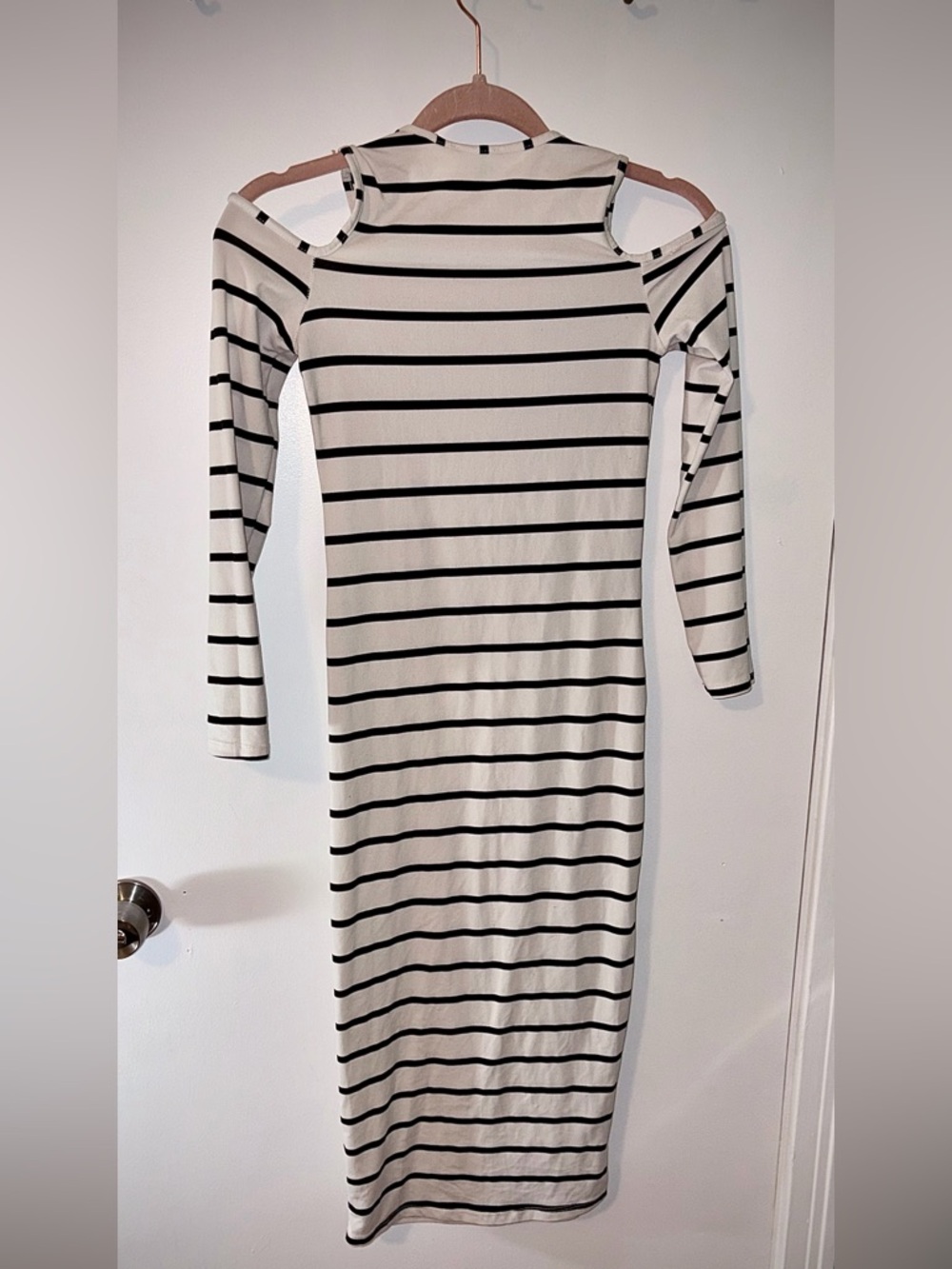 Cold-Shoulder Striped Long Sleeve Dress - Black & White